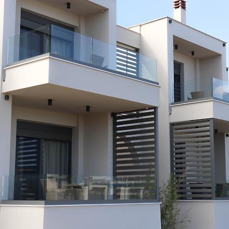 Míloi Almyres Luxurious Residences מראה חיצוני תמונה