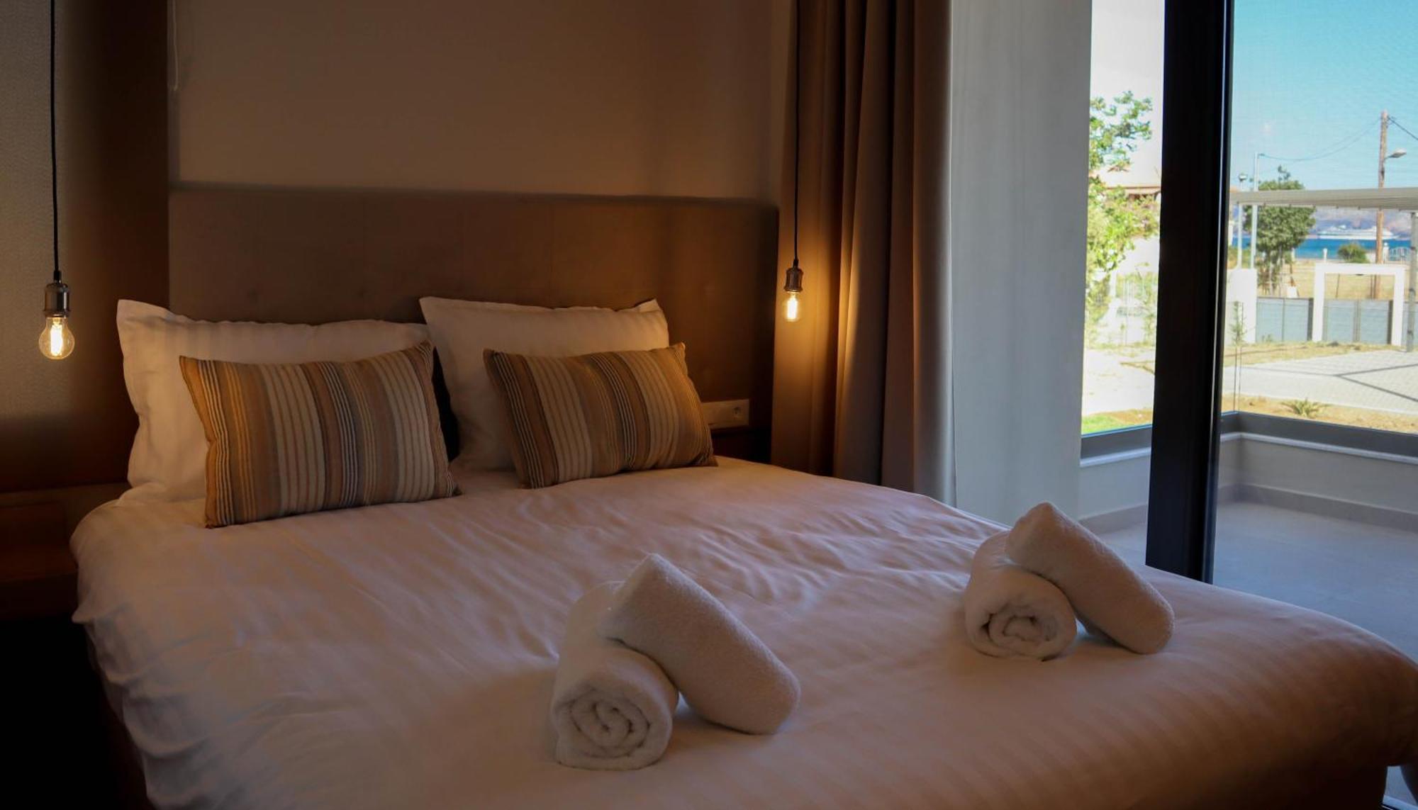 Míloi Almyres Luxurious Residences מראה חיצוני תמונה